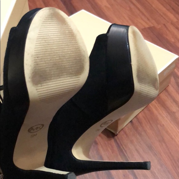 Michael Kors suede bootie - Picture 4 of 4